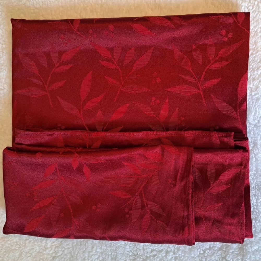 Red Christmas Tablecloth 82"X58'' inch Rectangle Christmas Season
